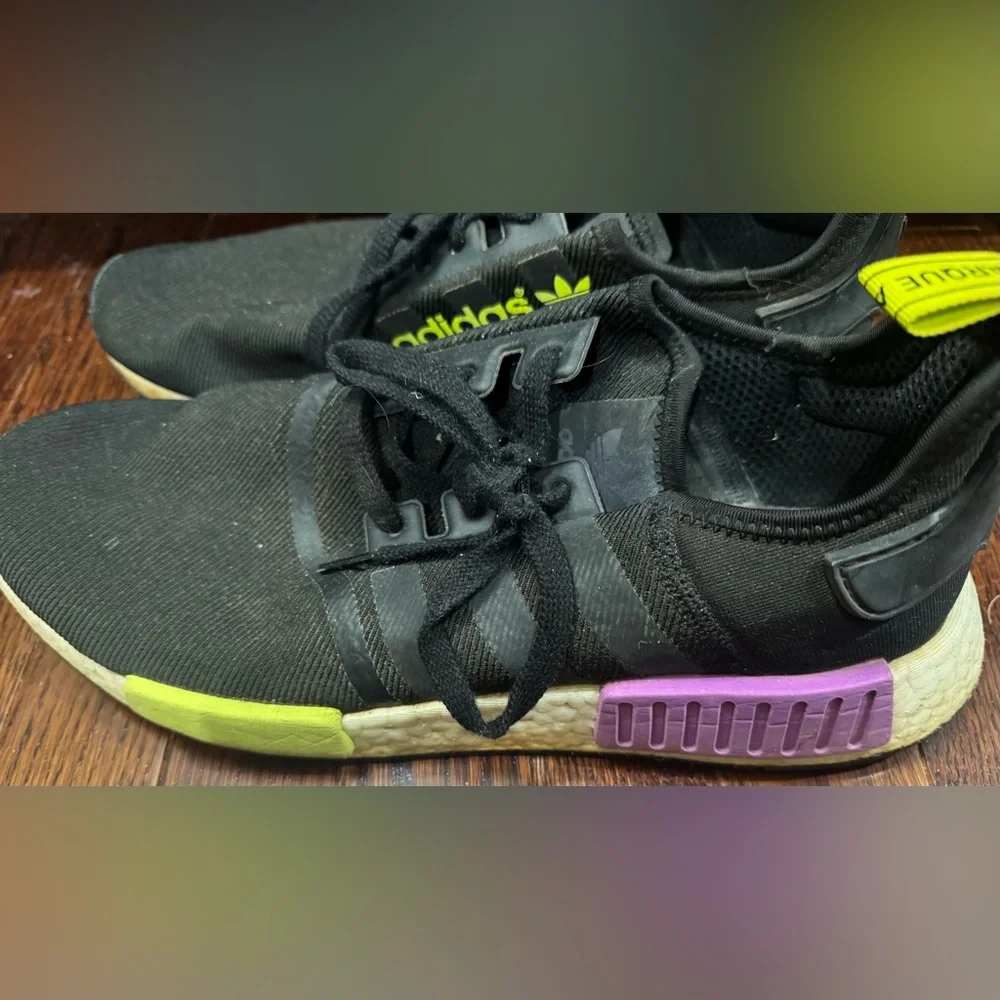 Adidas NMD R1 Core Black Shock Joker Purple Men’s Sz 12 Sneaker Running Shoe